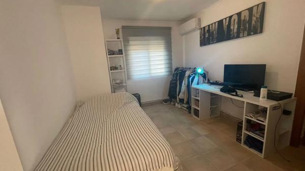 Casa independiente en calle Serrella