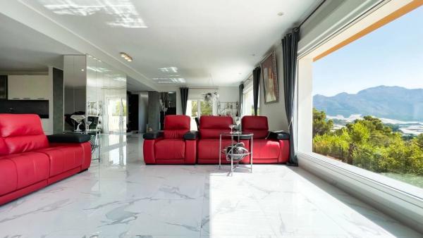 Chalet en La Nucia Pueblo