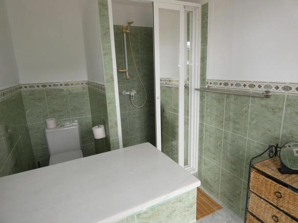 Casa independiente en calle Oslo