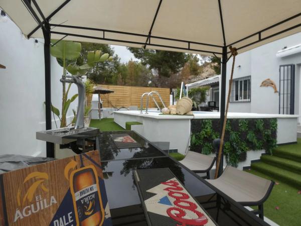 Casa independiente en calle Oslo