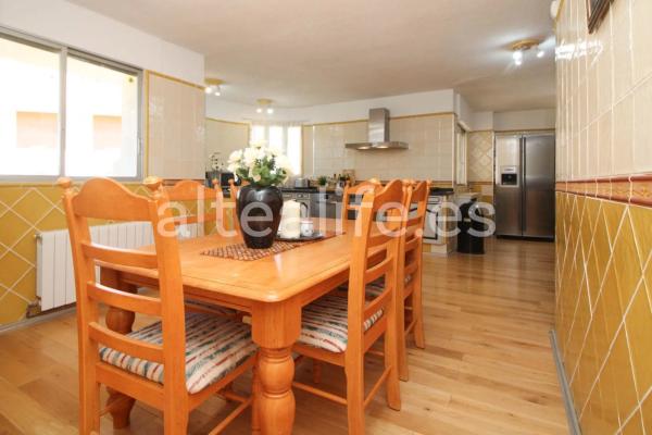 Casa independiente en calle Serra Grossa