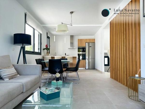 Casa independiente en calle Belice