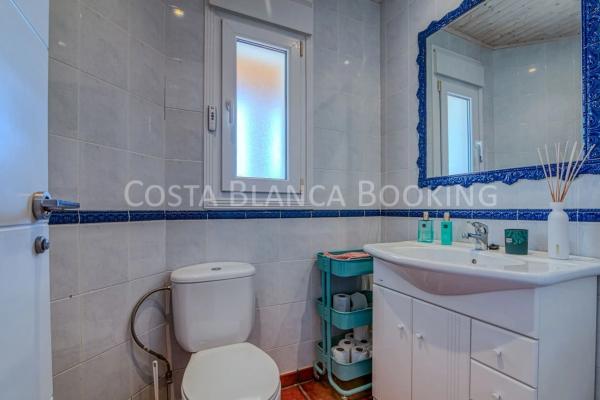 Casa independiente en calle Gessami