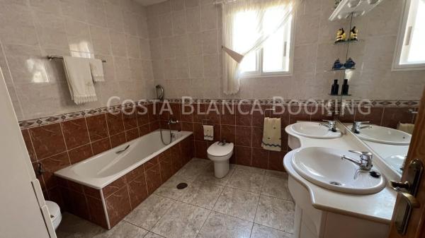 Casa independiente en Urbanizacion Miramar