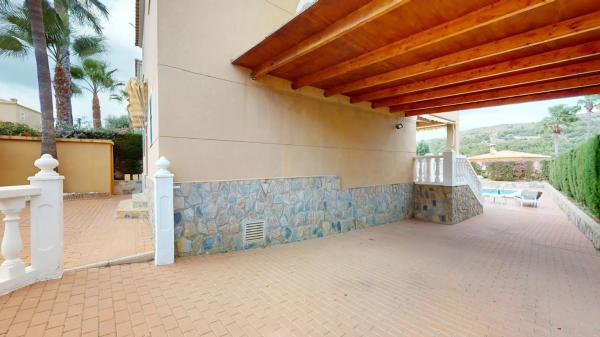 Casa independiente en calle Serra del Montgó, 39