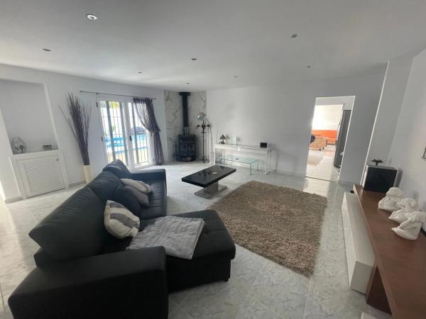 Casa independiente en calle Oslo, 8