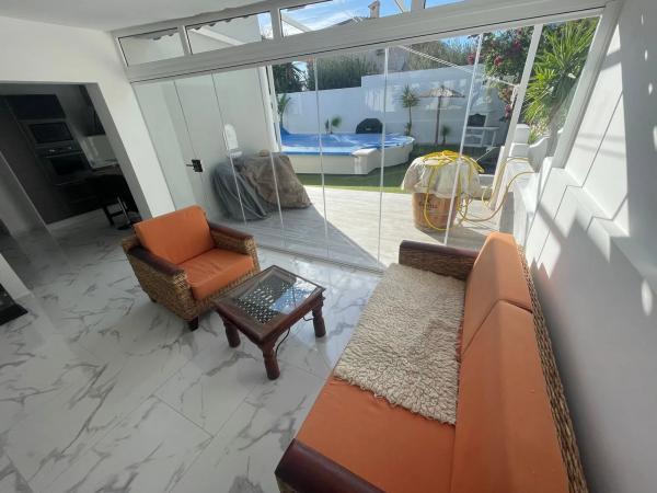 Casa independiente en calle Oslo, 8