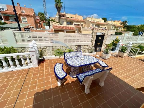 Casa independiente en calle de la Gavina, 2