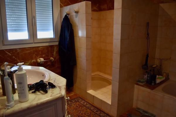 Casa independiente en calle Gessami