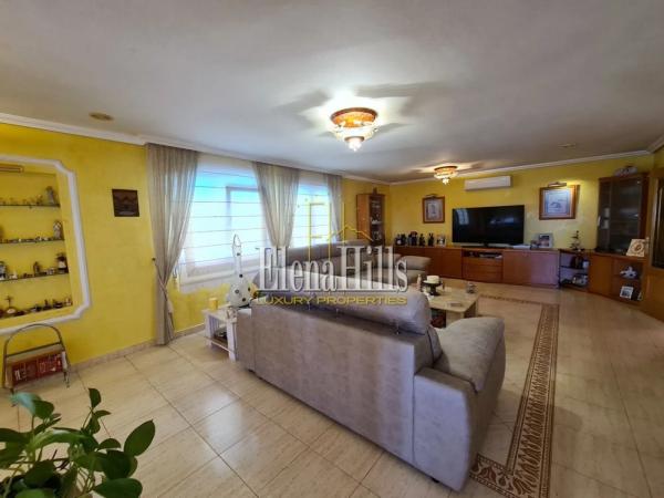 Casa independiente en calle Venezuela