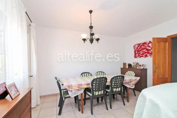 Casa independiente en calle Amsterdam