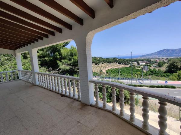 Casa independiente en calle Puig Campana, 33