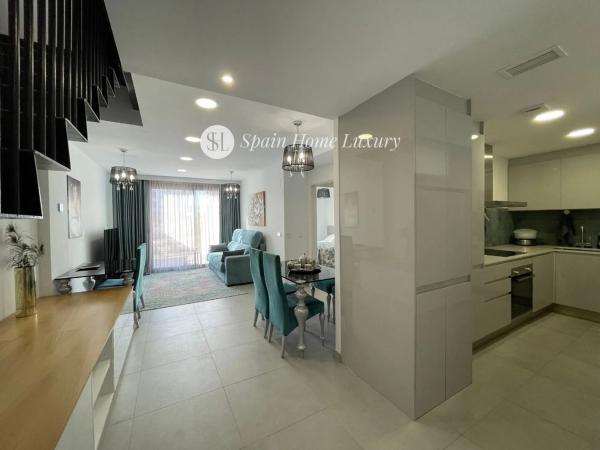 Chalet adosado en calle Edeta