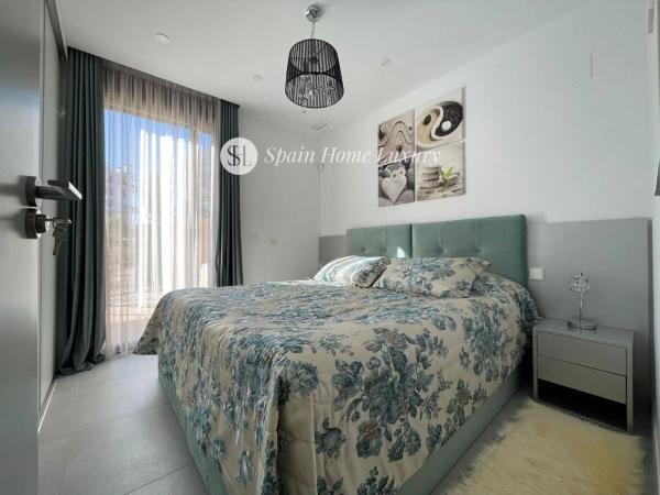 Chalet adosado en calle Edeta