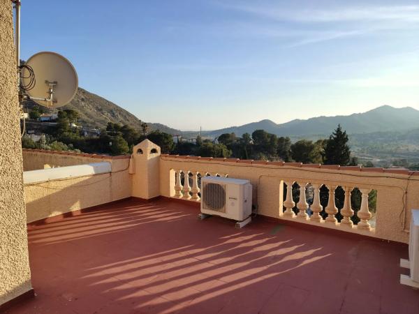 Chalet adosado en avenida de Europa, 1