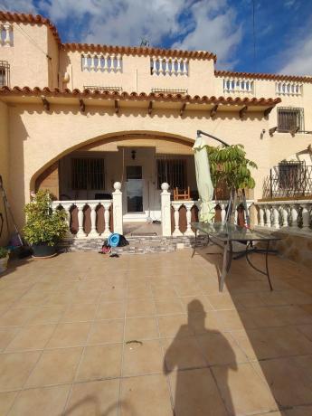 Chalet adosado en avenida de Europa, 1