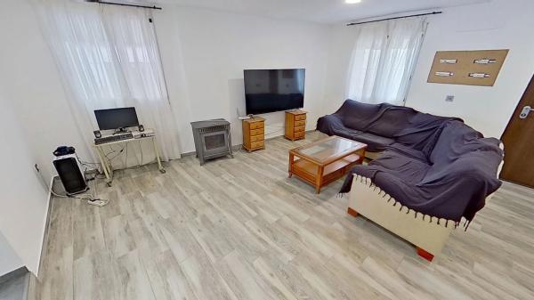 Casa independiente en calle Indústria