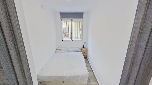 Casa independiente en calle Indústria