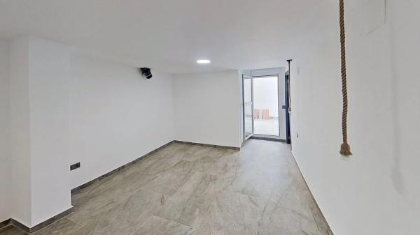 Casa independiente en calle Indústria