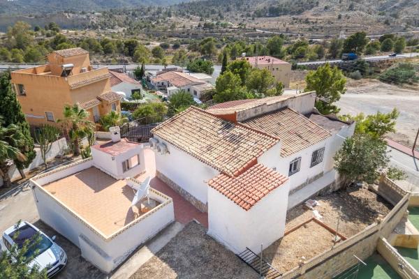 Casa independiente en calle Dinamarca