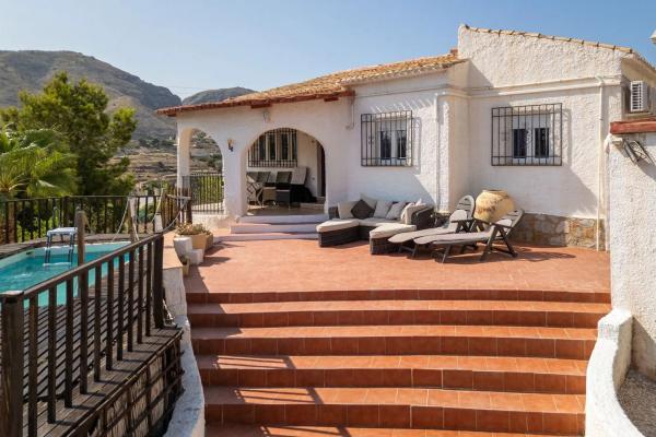 Casa independiente en calle Dinamarca