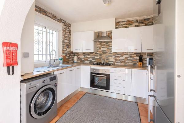 Casa independiente en avenida de Europa