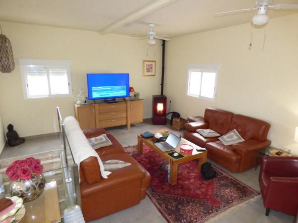 Casa independiente en calle Reino Unido