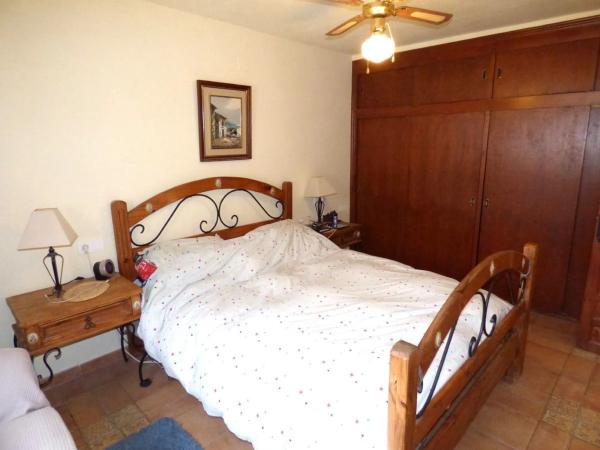 Casa independiente en calle Reino Unido