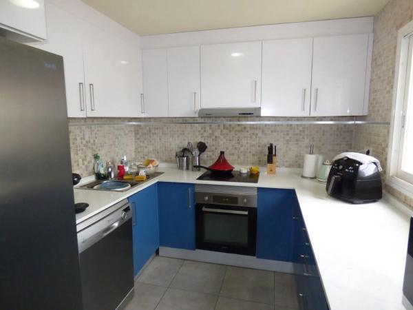 Casa independiente en calle Reino Unido