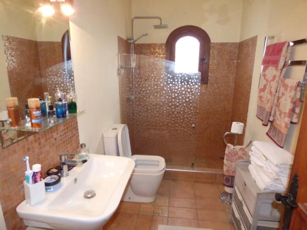 Casa independiente en calle Reino Unido