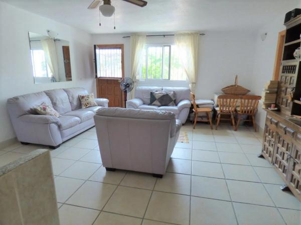 Casa independiente en calle Belgica, 9