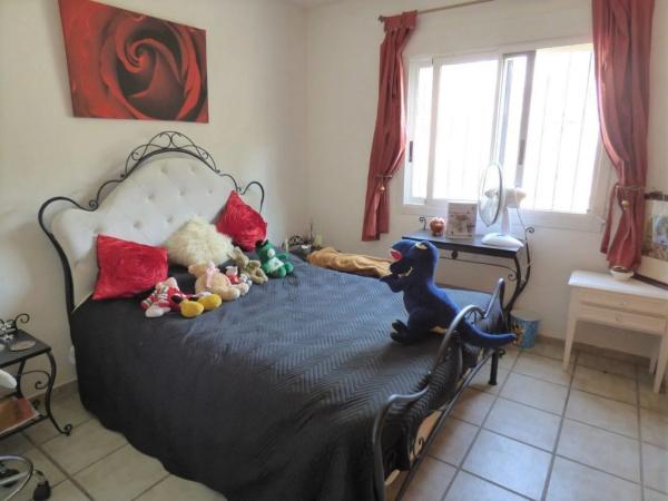 Casa independiente en calle Belgica, 9