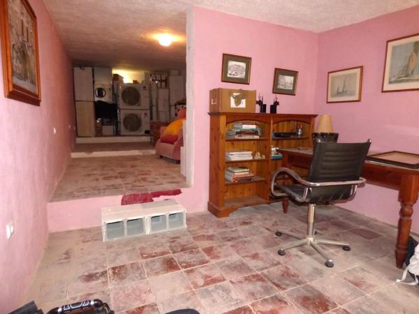 Casa independiente en calle Reino Unido