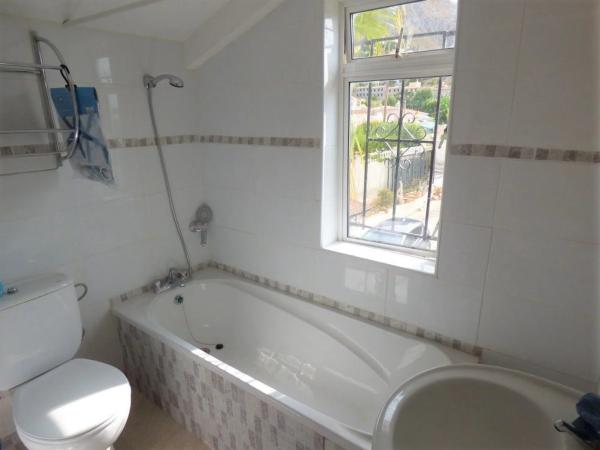 Casa independiente en calle Belgica, 9