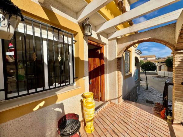 Chalet adosado en avenida Andalucía