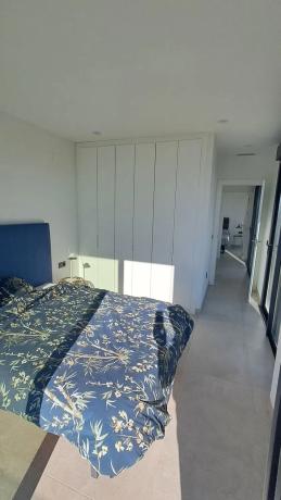 Casa independiente en calle Roterdam