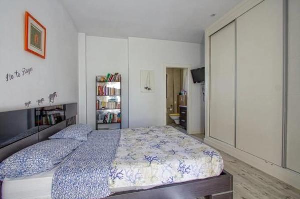 Casa independiente en calle Siena