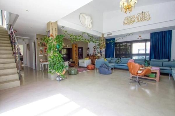 Casa independiente en calle Siena