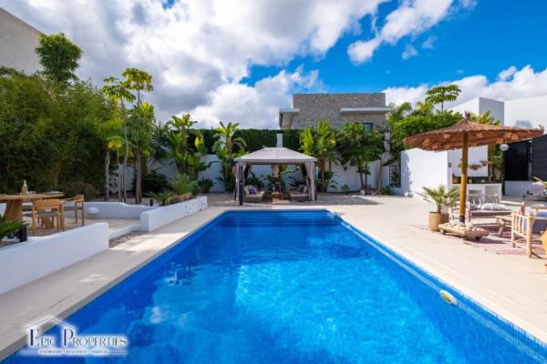 Casa independiente en calle Venecia