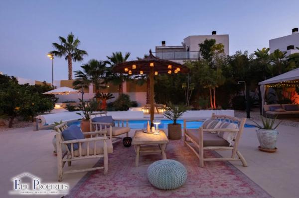 Casa independiente en calle Venecia