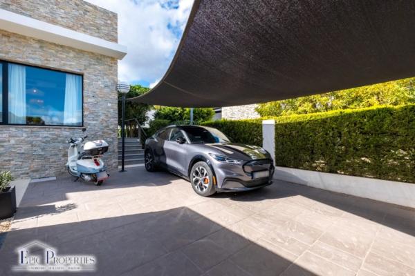 Casa independiente en calle Venecia