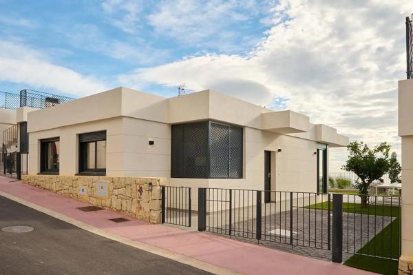 Casa independiente en calle Mariola, 3