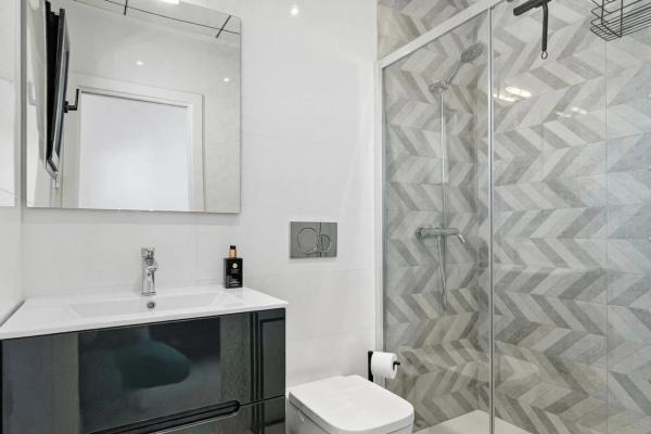 Chalet pareado en calle La Solana