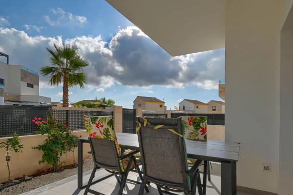 Chalet pareado en calle Nimega