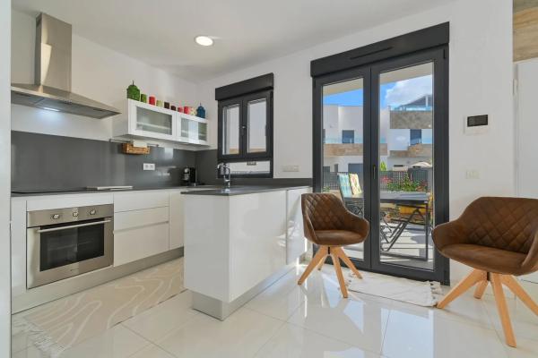 Chalet pareado en calle Nimega