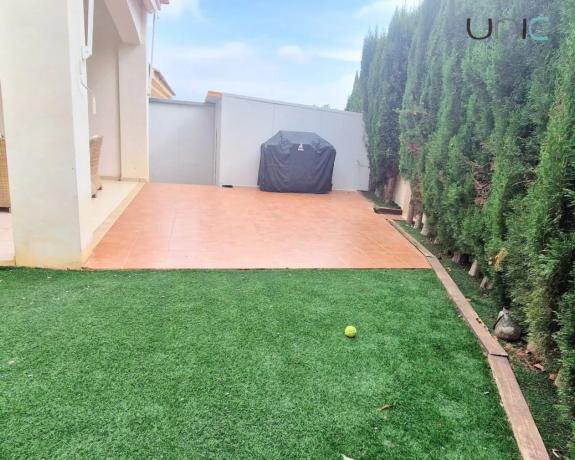 Chalet pareado en avenida Balcon de Ponoig