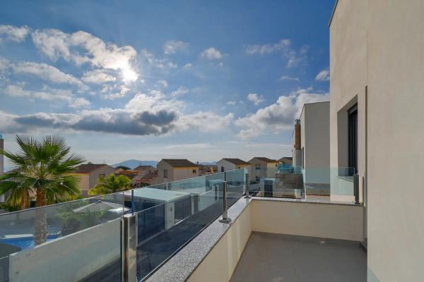 Chalet pareado en calle Nimega