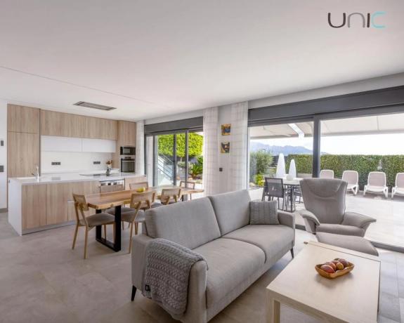 Casa independiente en calle Bruselas