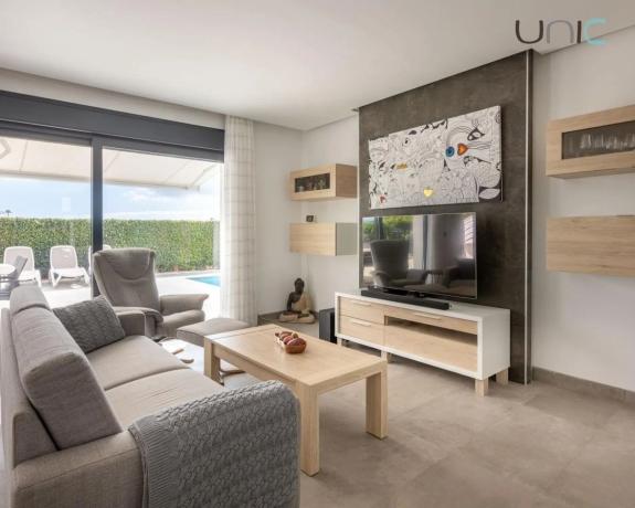 Casa independiente en calle Bruselas