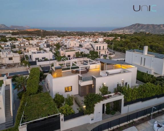 Casa independiente en calle Bruselas